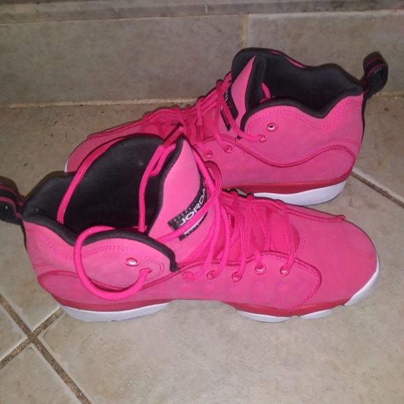 COPY - Jordan - Picture 3 of 5